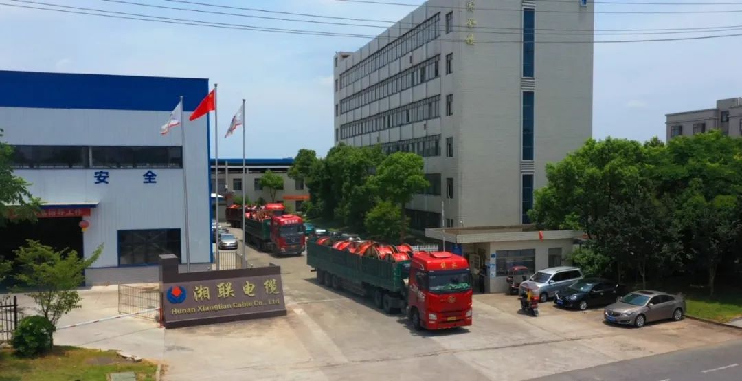 齊心協力戰(zhàn)高溫 高效服務保交付 #安全用電你我湘聯